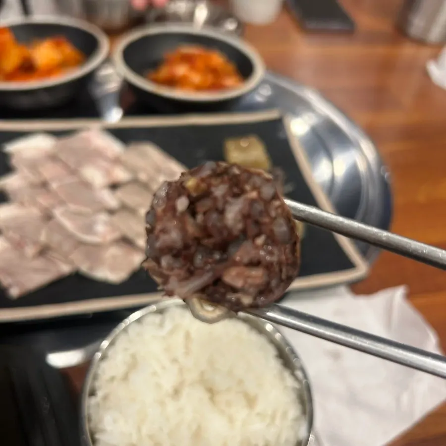 1인 스페셜에 나온 수육 접시