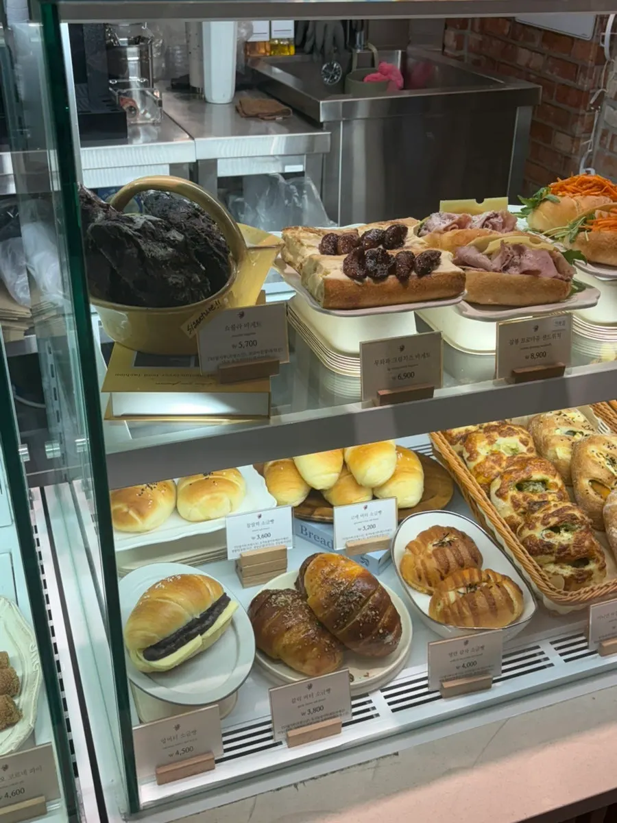Bakery display case with salt bread
