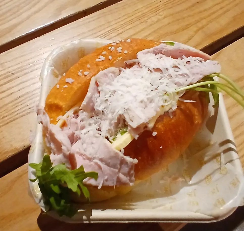 잠봉 프로마쥬 샌드위치 단면