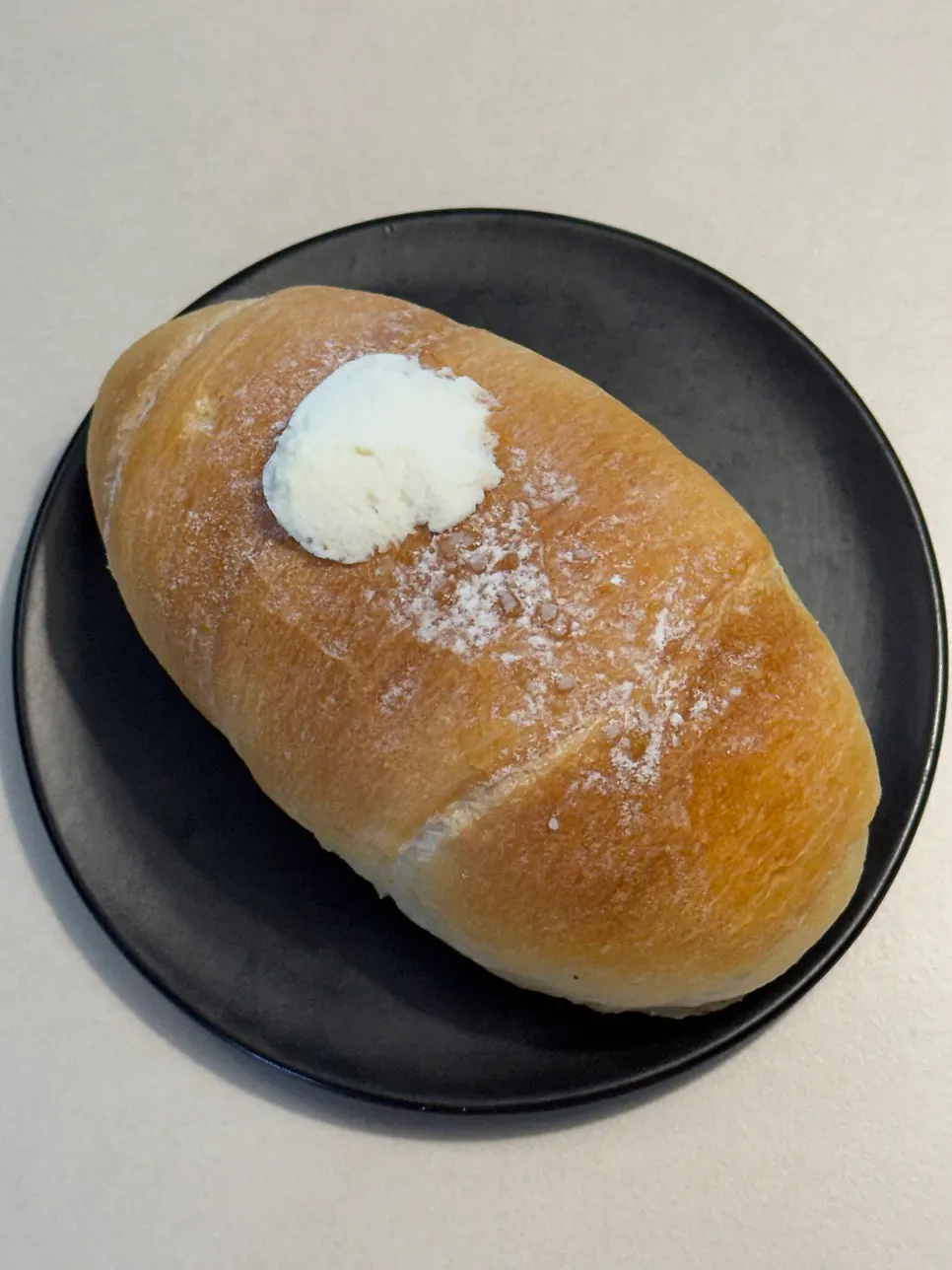 Refrigerated milk cream salt bread