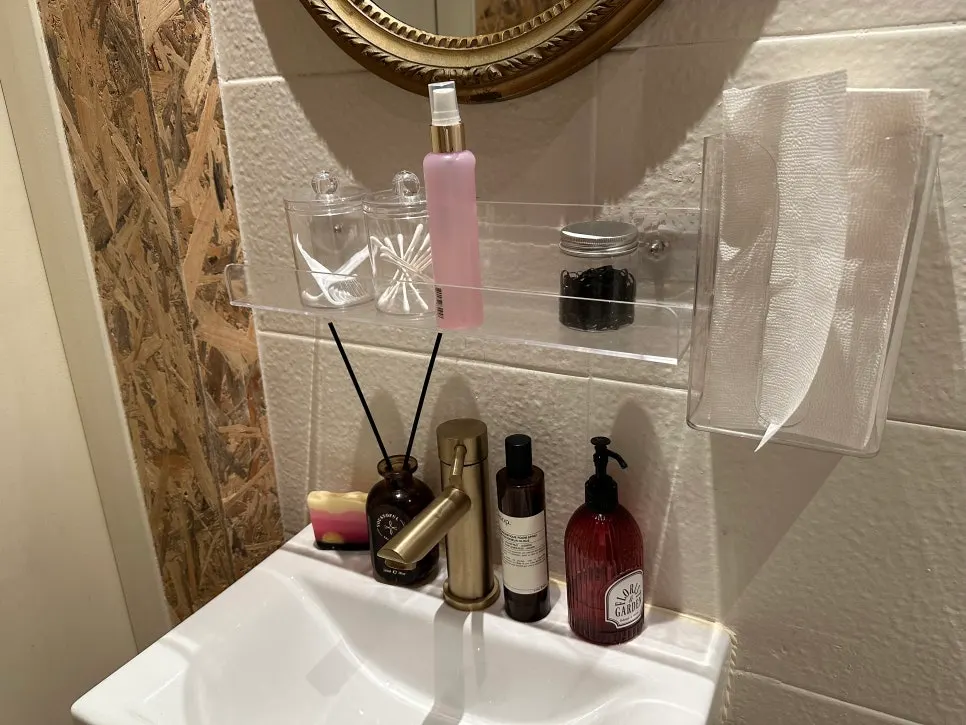 Clean, well-kept restroom at the restaurant