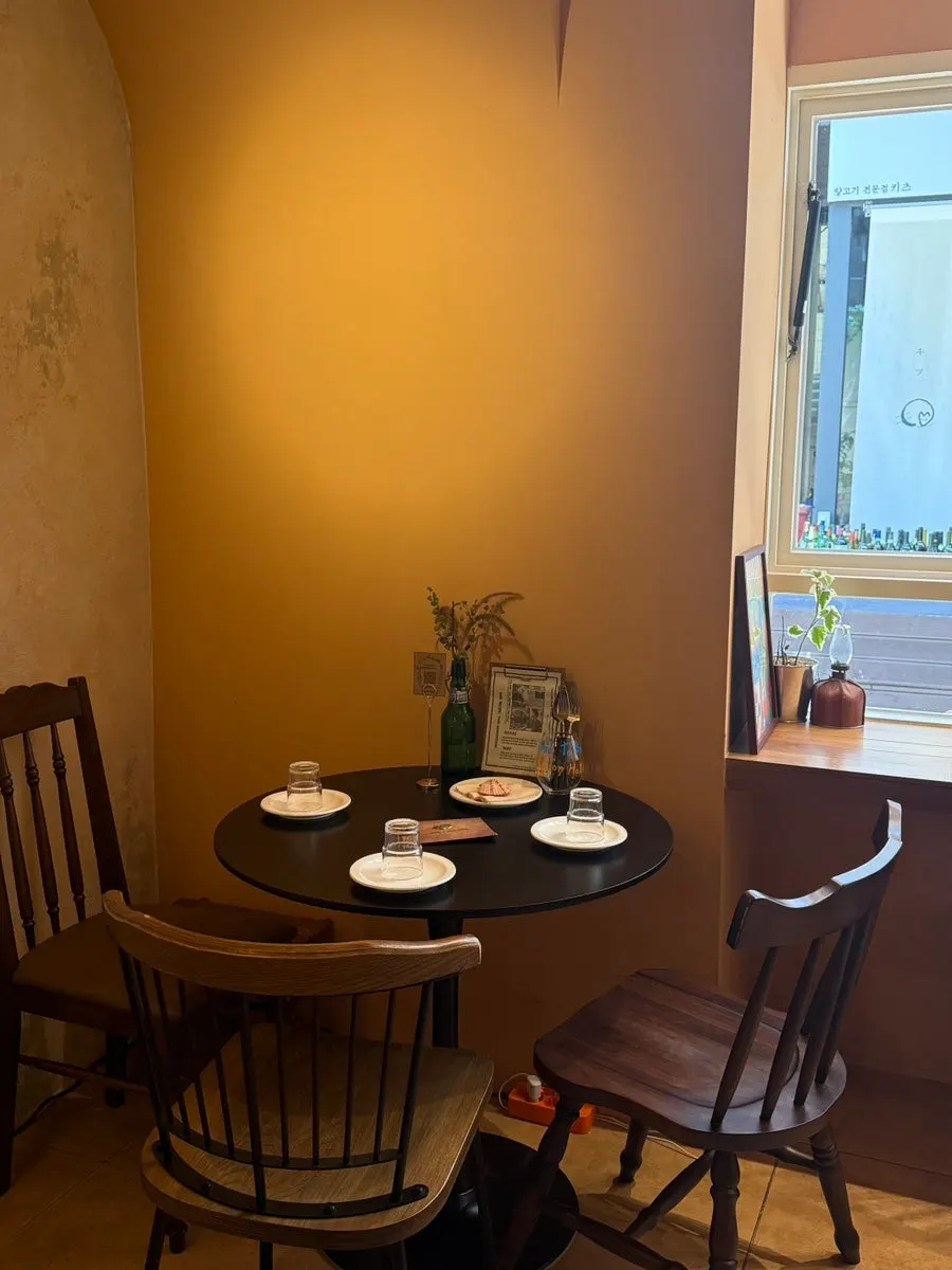 Vintage-styled interior of Brassway