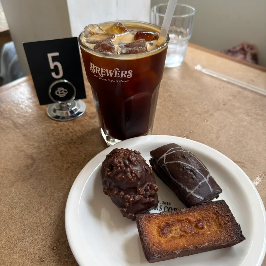 Final shot of Brewers Coffee Cheonan Sinbu Branch