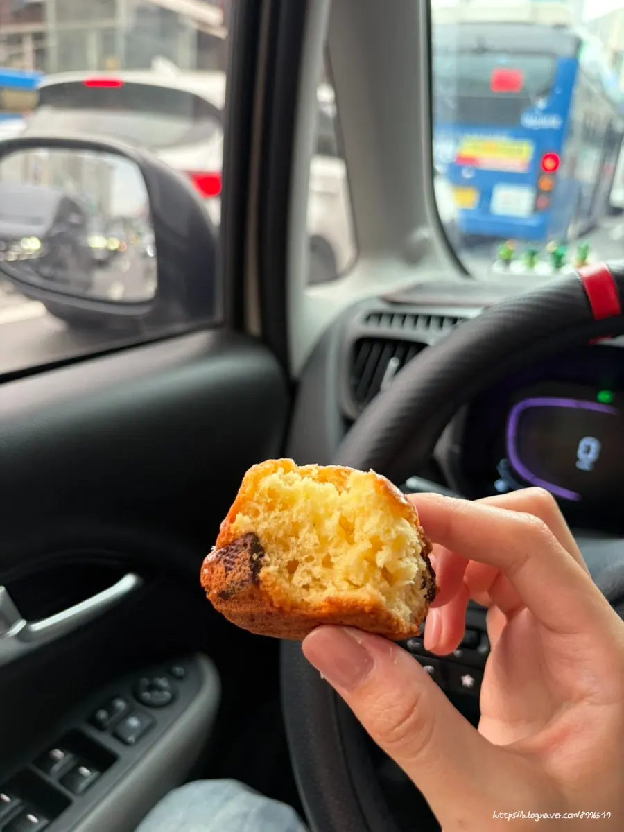 Brewers Coffee's salted choco chip madeleine