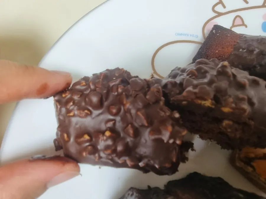 Almond choco madeleine from Brewers Coffee