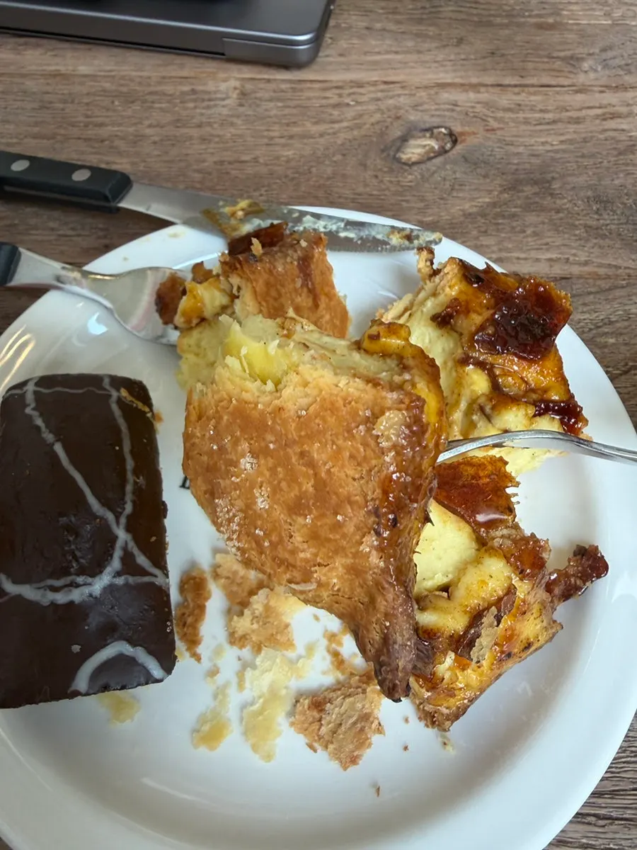 Flan showing pastry exterior and vanilla cream interior