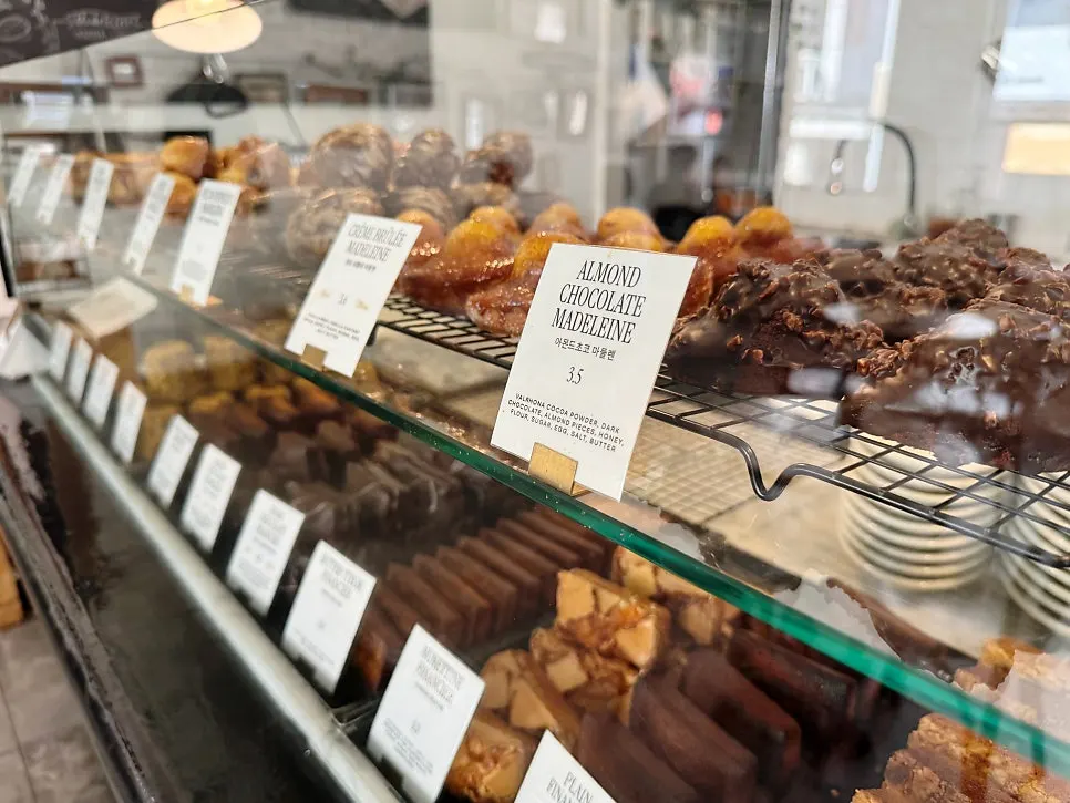 Showcase of baked goods at the store entrance