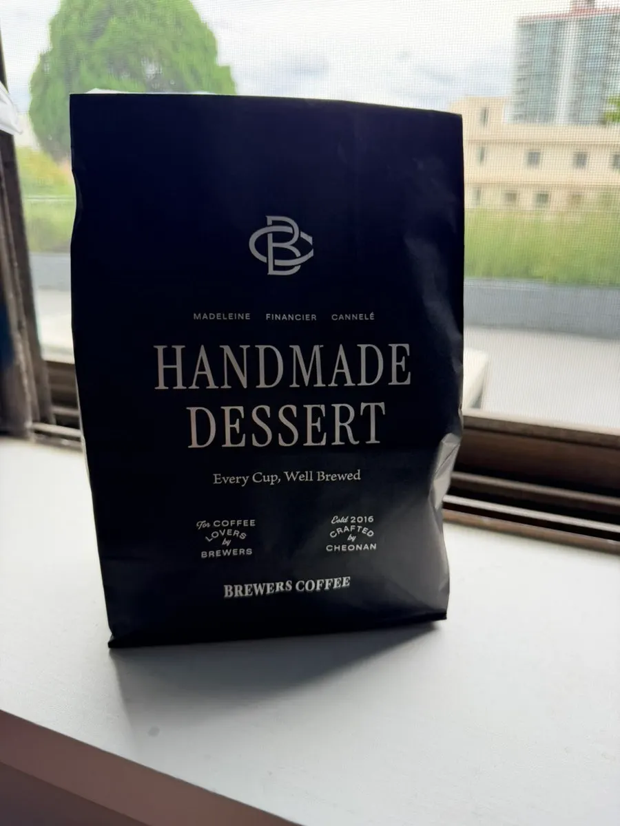 Takeout drink and desserts from Brewers Coffee
