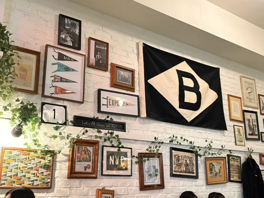 Interior atmosphere of Brewers Coffee Cheonan Sinbu Branch