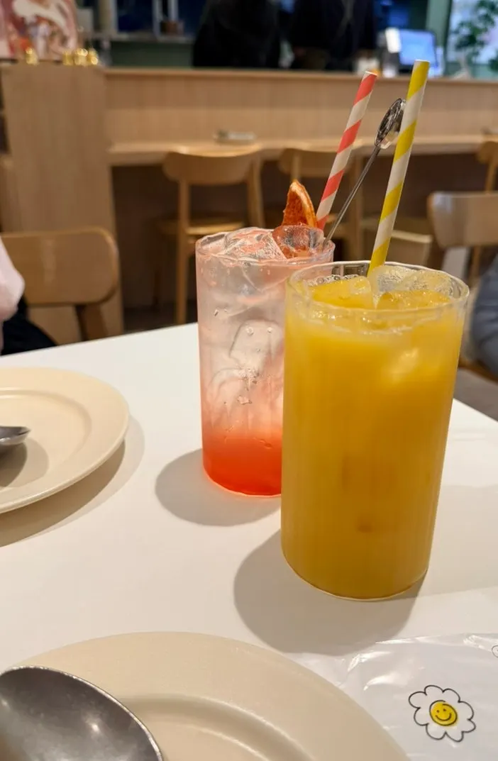 A glass of Brivit's grapefruit ade