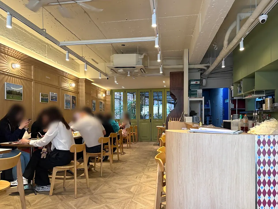 Window seat at Brivit Gangnam Station with view outside