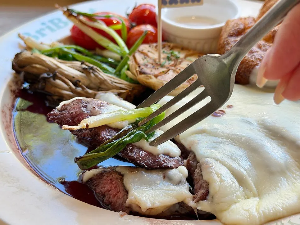 Brivit Steak eaten together with vegetables