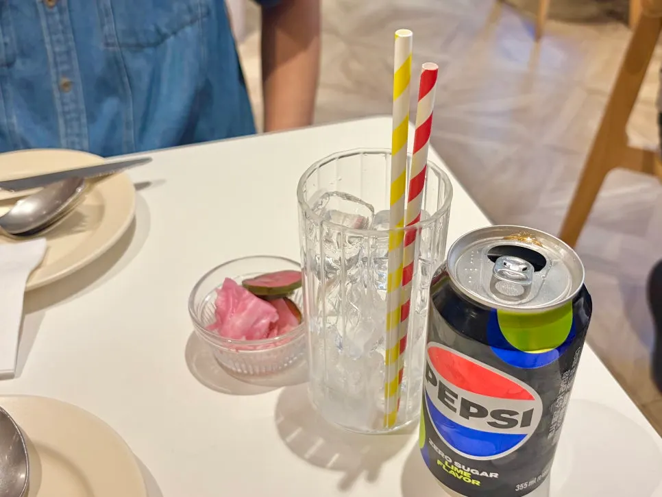 Pasta served with zero-sugar cola at Brivit Gangnam Station