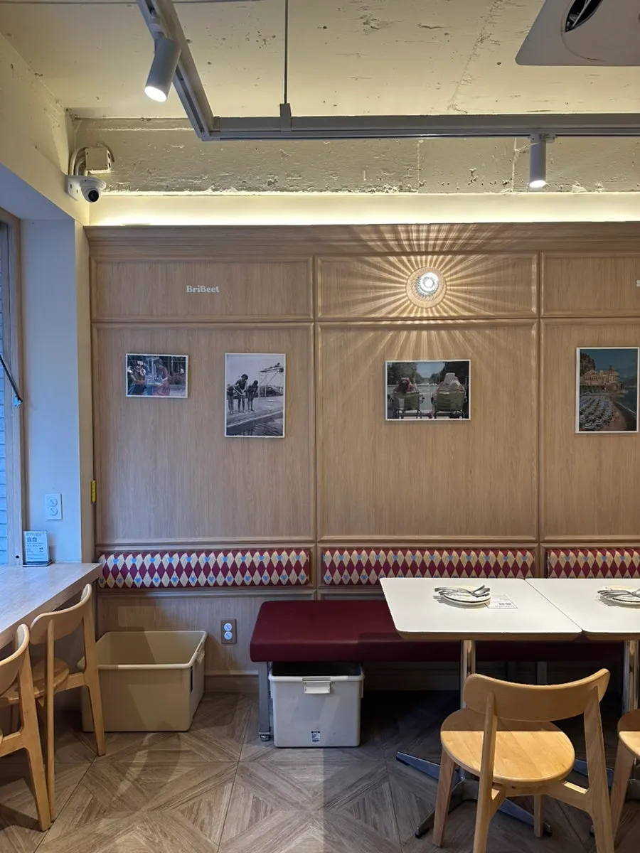 Photogenic space at Brivit Gangnam