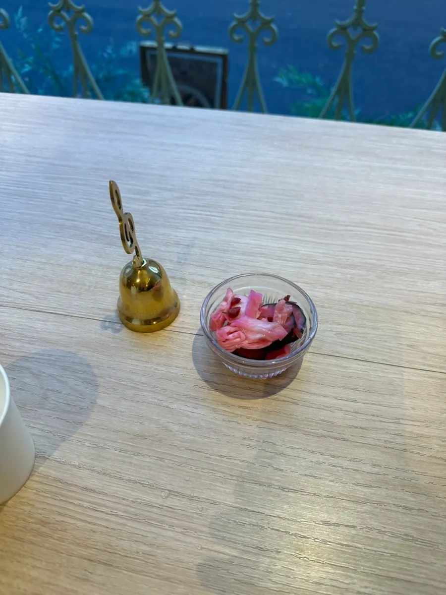 Beet Set set up on the terrace table