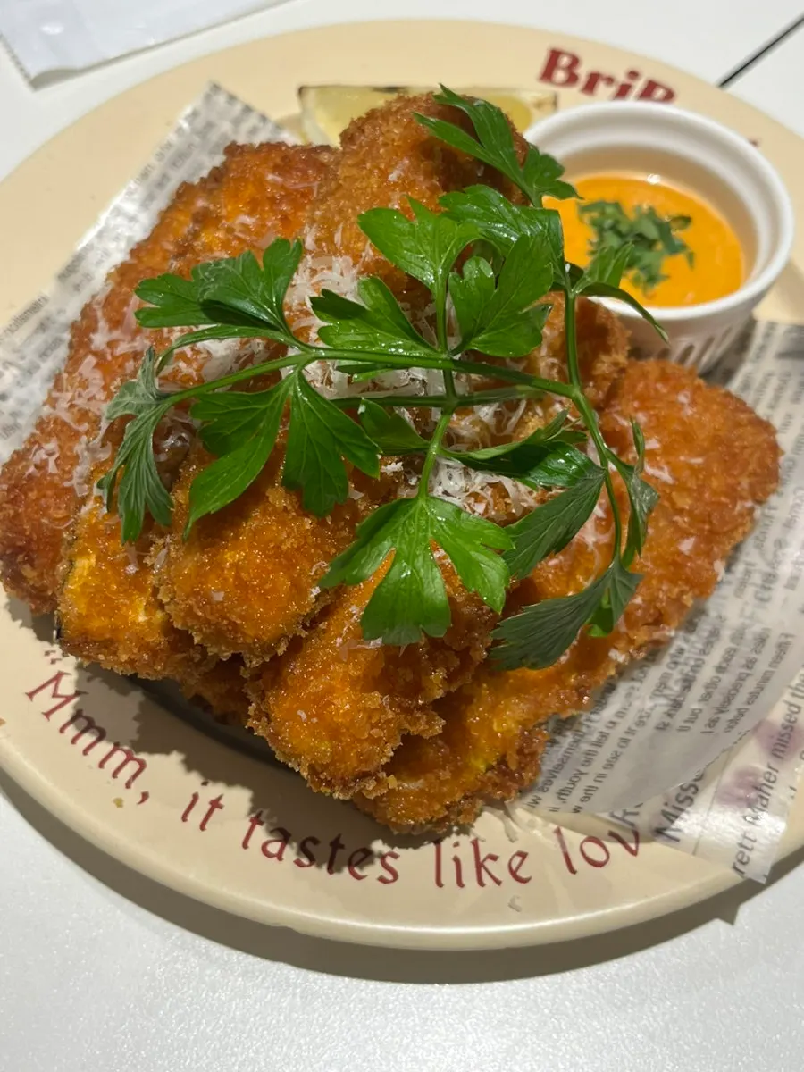 The first dish served, Brivit's fried eggplant