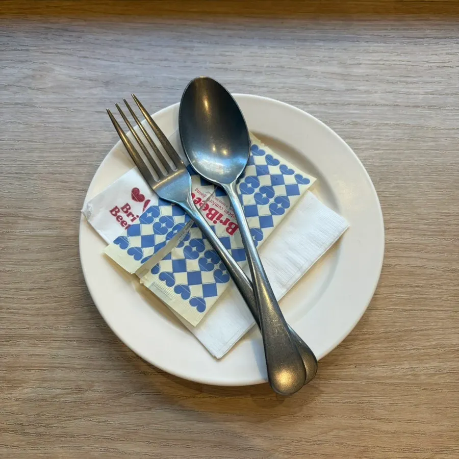 Basic table setting with cutlery at Brivit