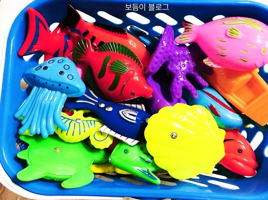 Marine creature and vegetable fishing pieces