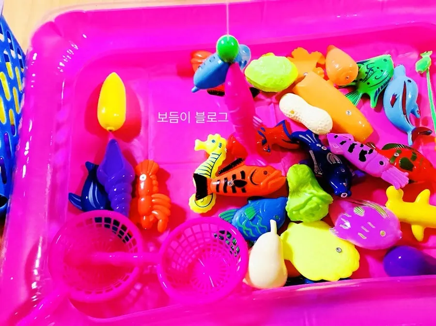 Fishing game with two fish caught on one rod