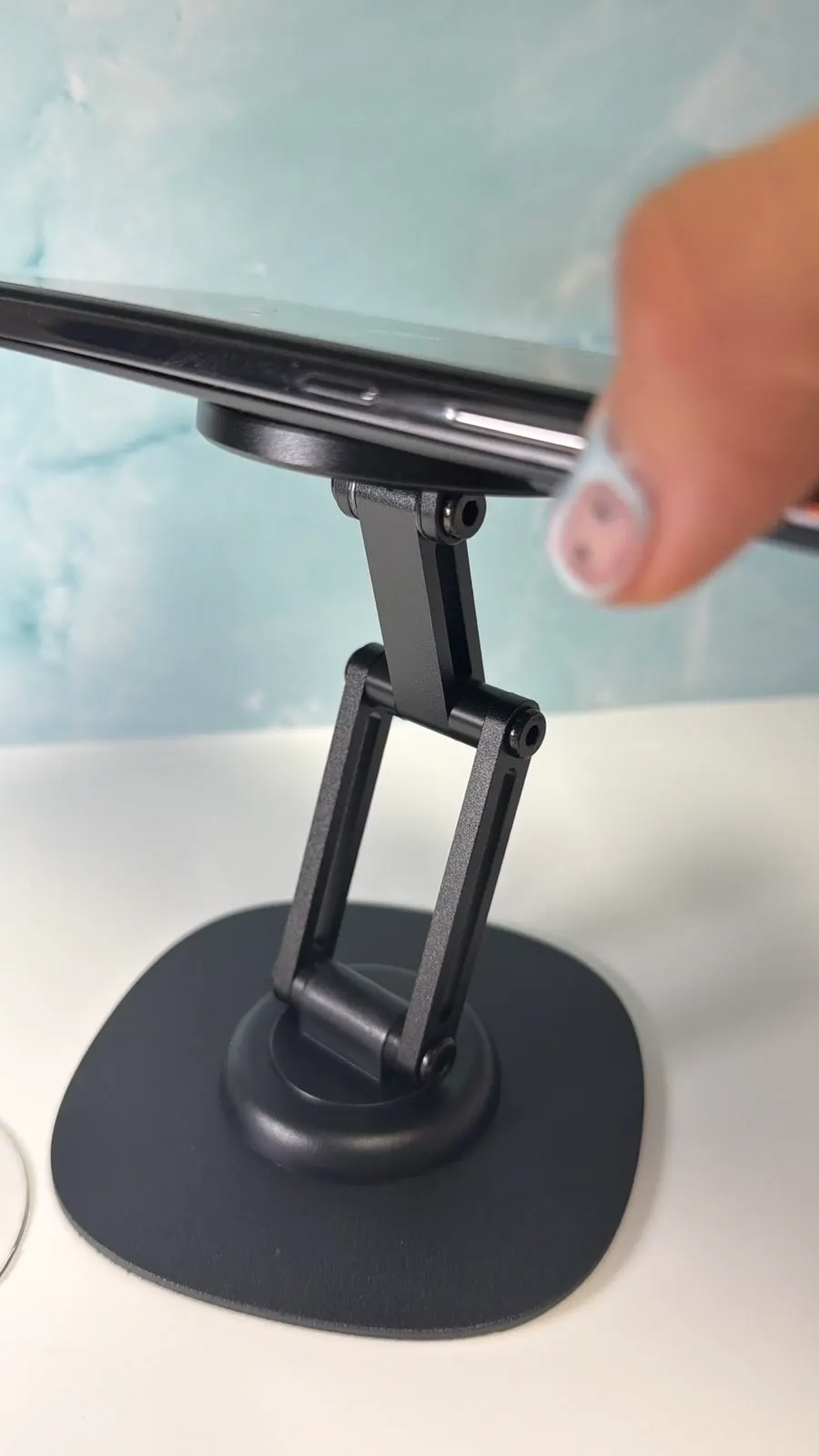 Compact stand that made everyday life more convenient