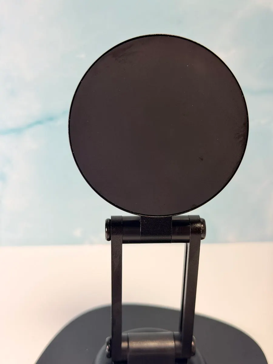 Compact stand with an aluminum finish