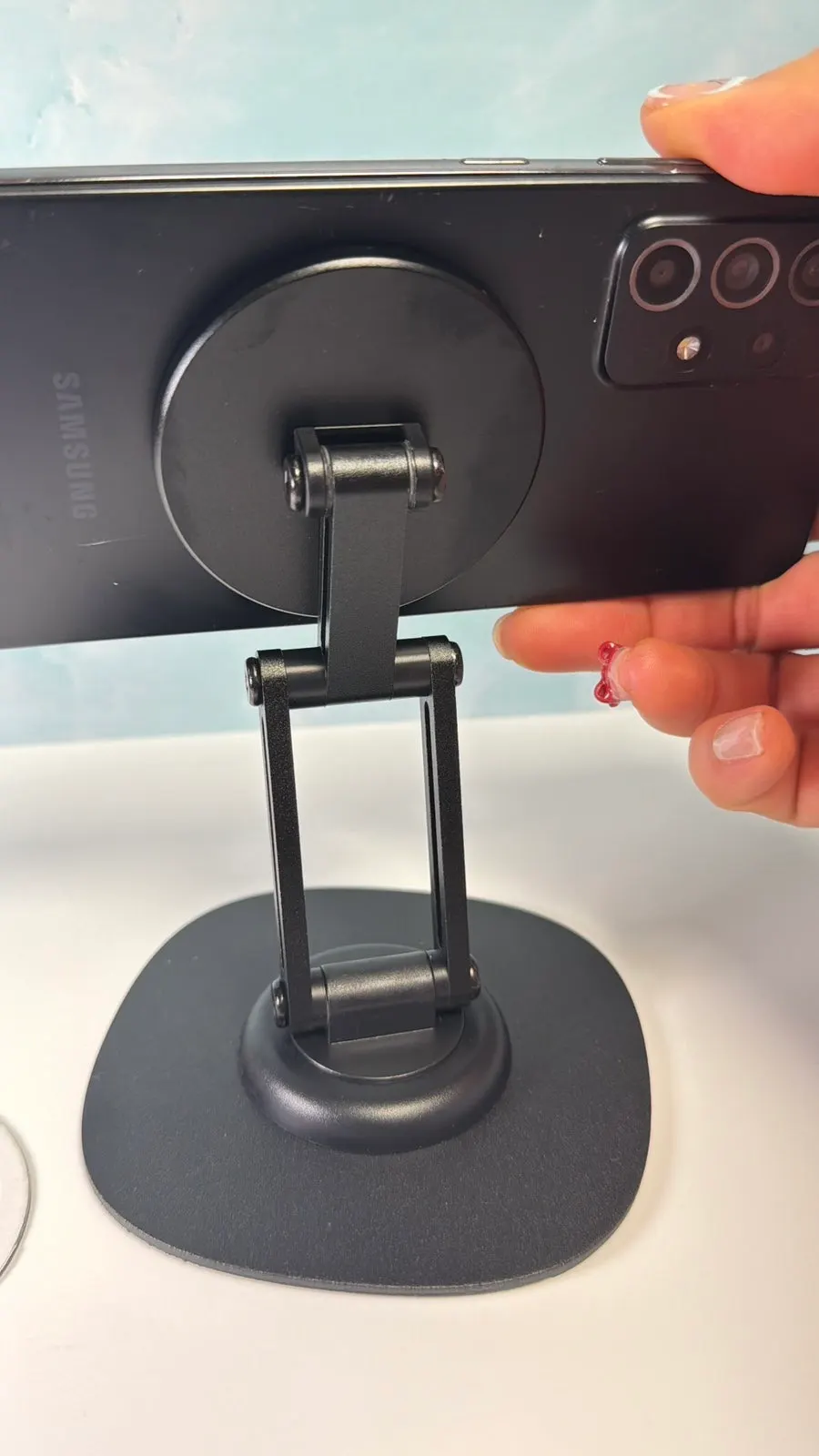 Stand showing tablet compatibility and portability