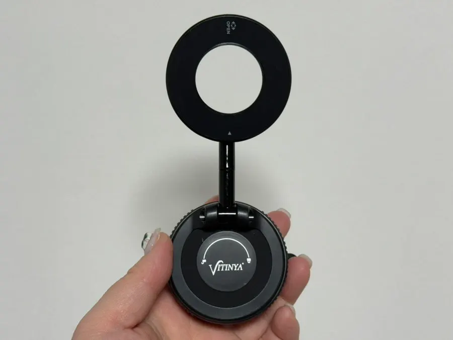 MagSafe mount used on a glass surface