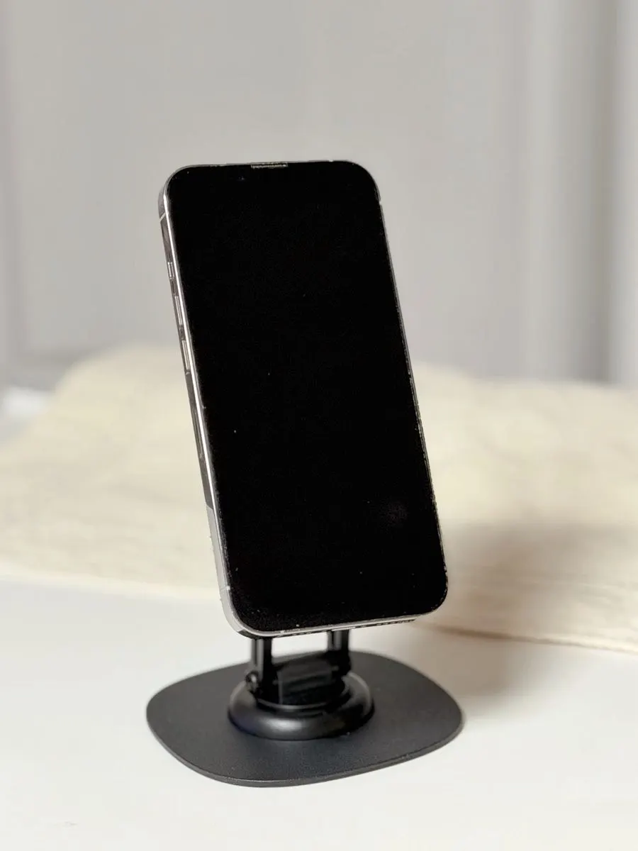 Dual stand setup for an iPhone and iPad