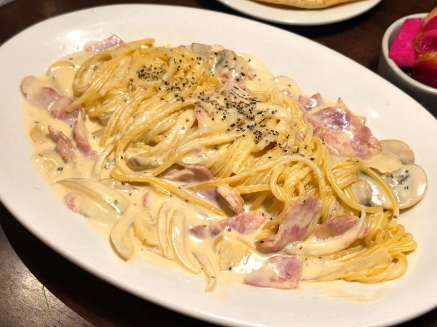 ブオッカンのヒレステーキと丸ごと焼きキャベツ