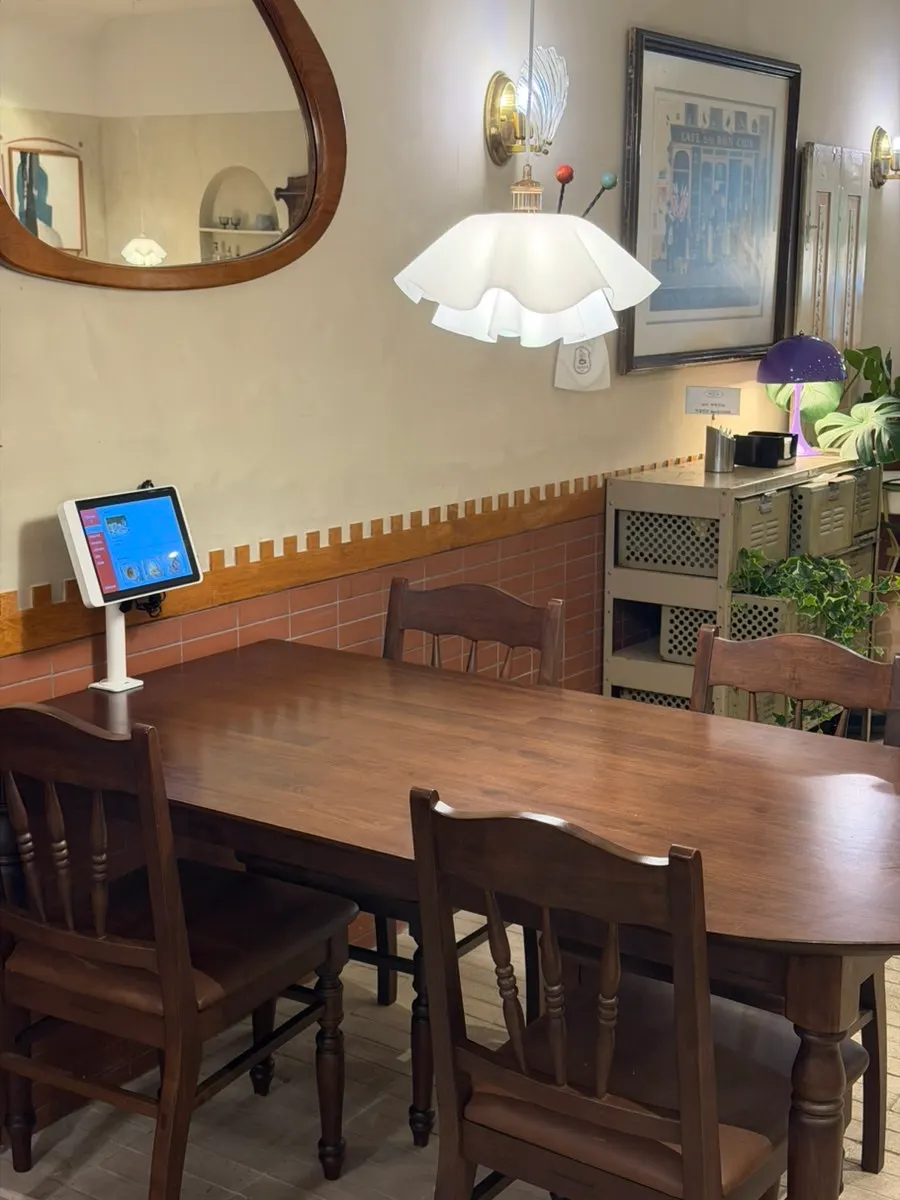 Scandinavian-style interior of Bueokgan