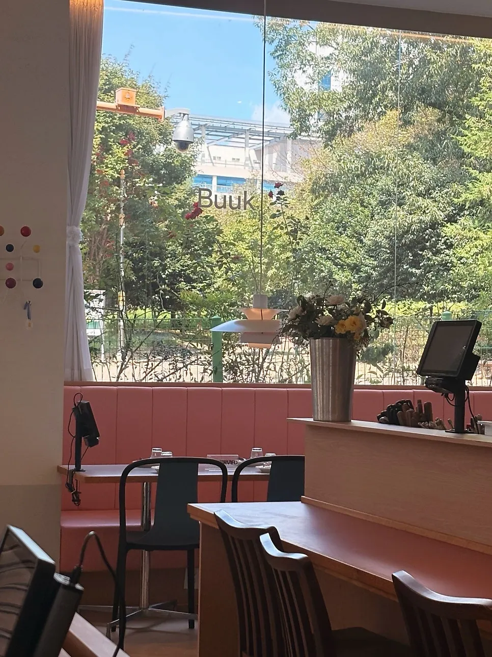 부엌간 수완점 차분한 실내 인테리어