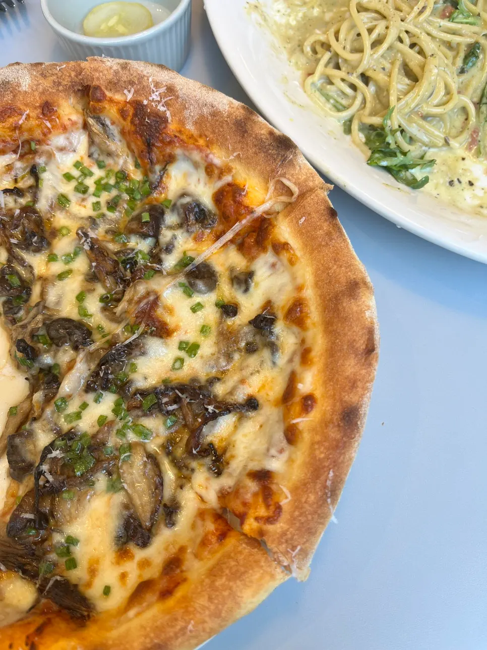 Pastry pumpkin soup and truffle mushroom pizza for a park-view lunch in Gwangju's Suwan district, Bueokgan Suwan Branch