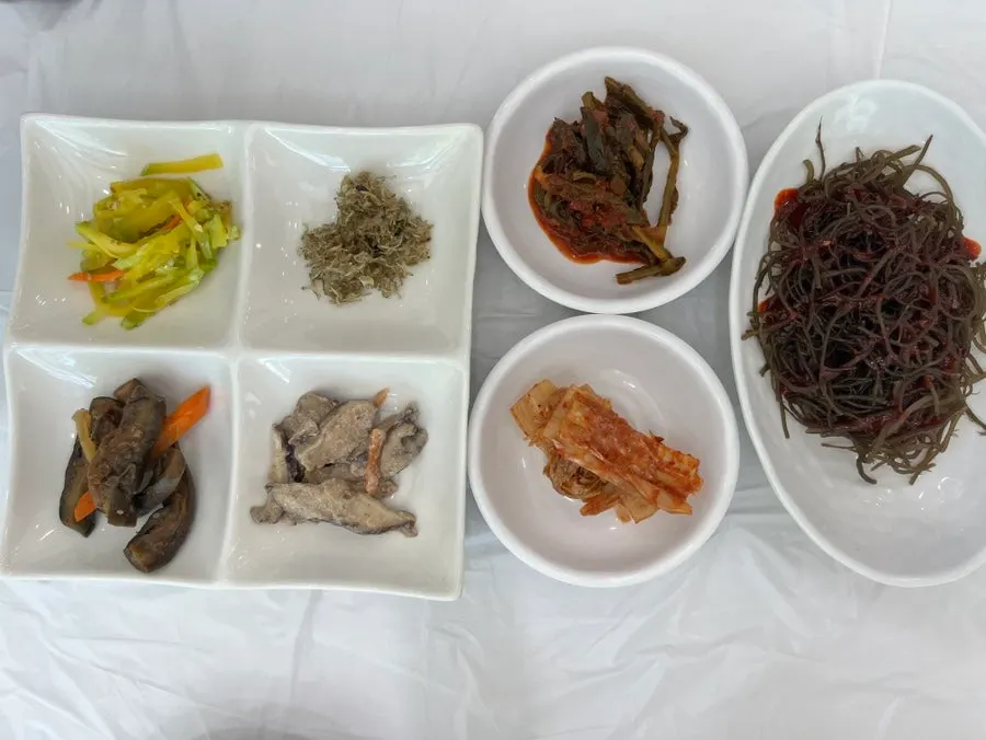 Table setting and side dishes at Gyehwado