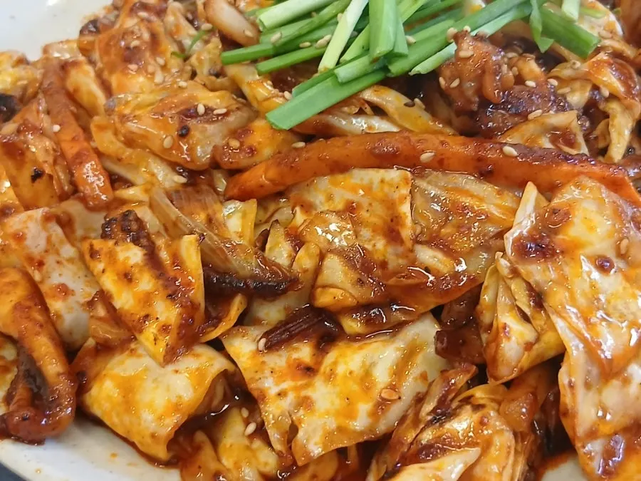 공기밥과 함께 먹는 오징어볶음 양념
