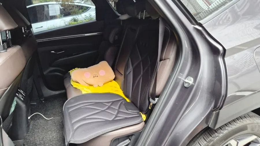 Car seat refitted into the car