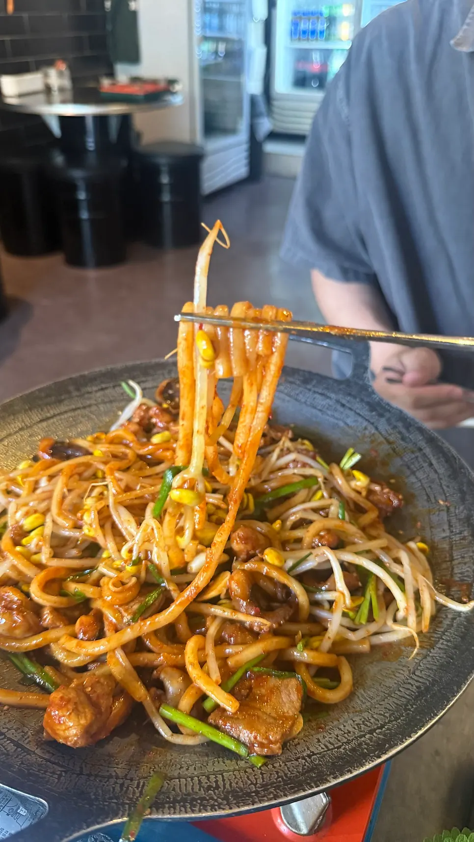 Udon noodles and jjukkumi on the hot plate