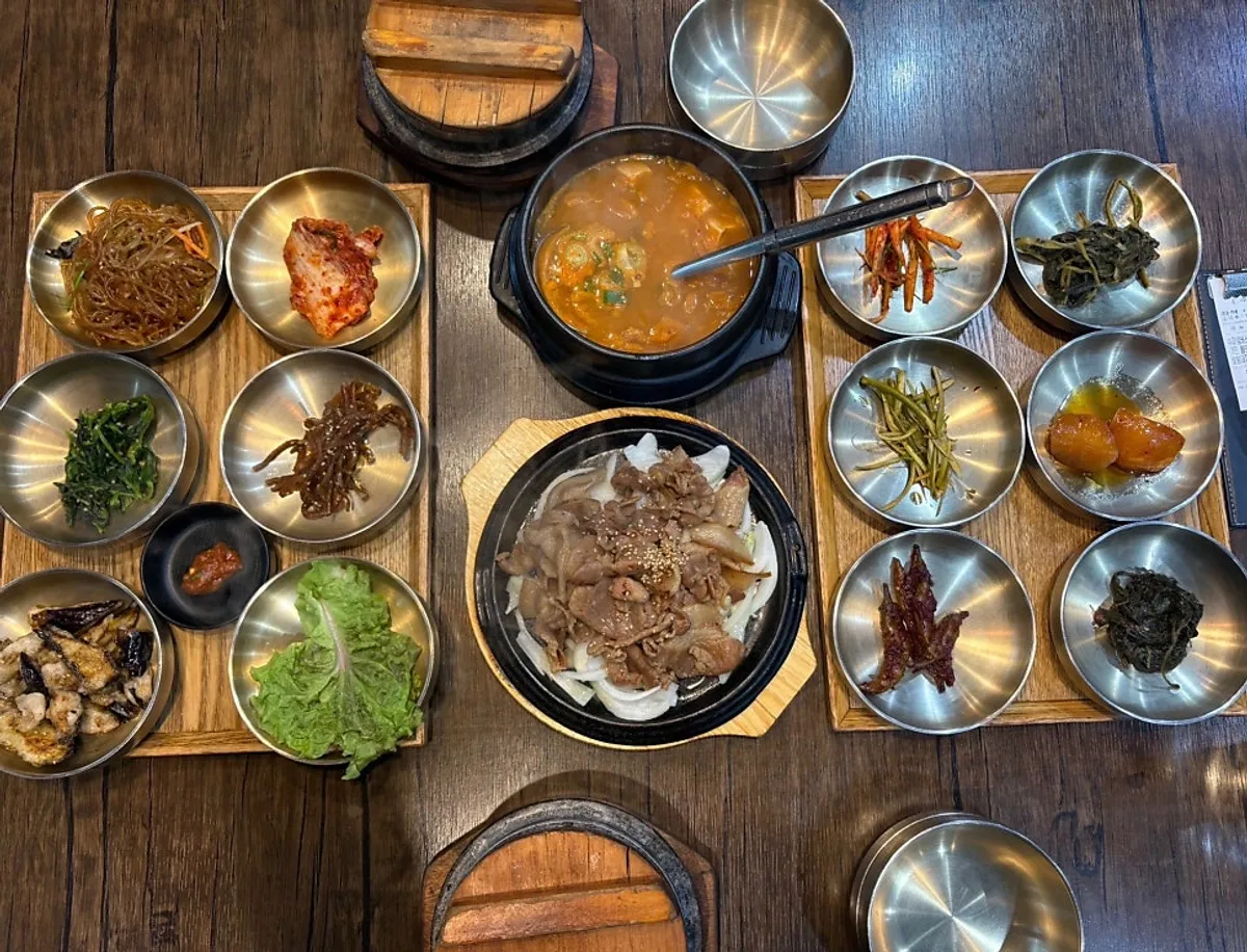 12가지 반찬으로 차려진 뜰안채밥상 한상