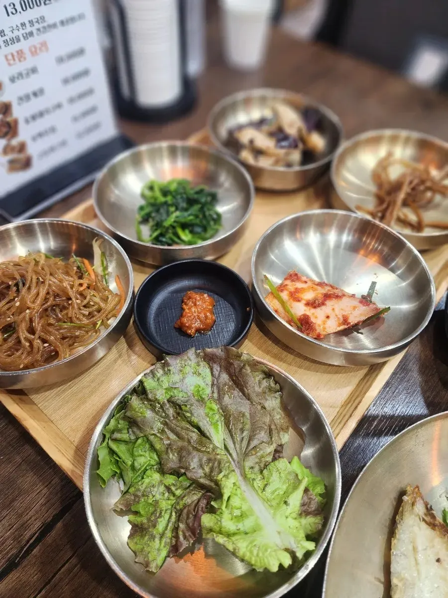 Basic tteuranchae bapsang set for two