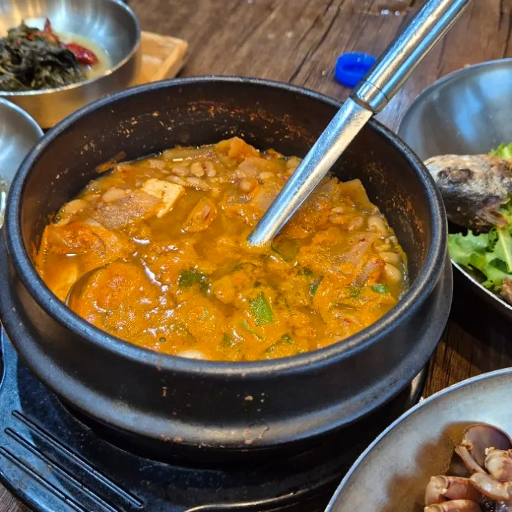 뚝배기에 담긴 청국장