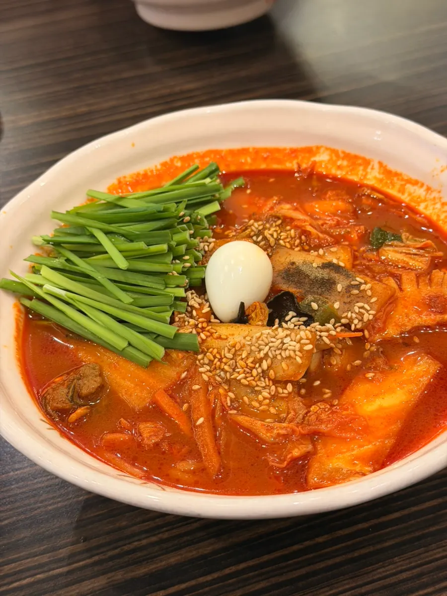 Self-service corner with unlimited rice