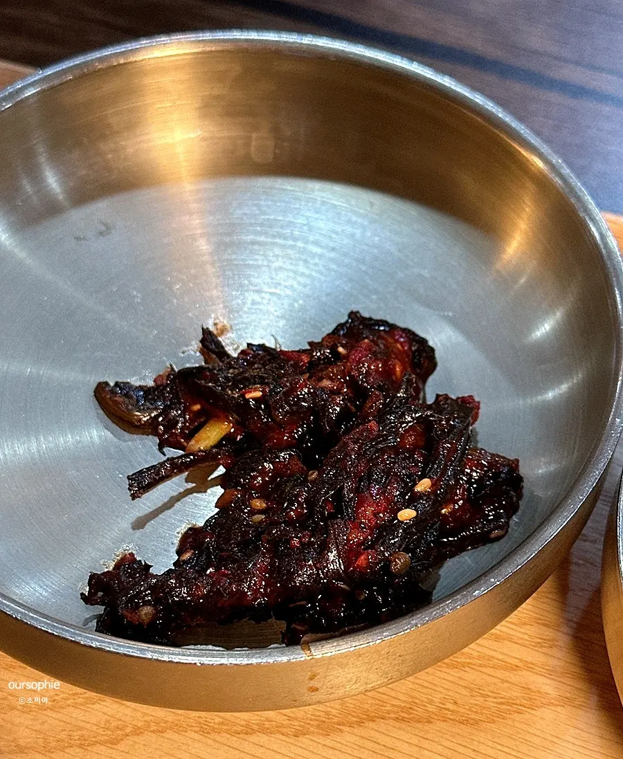 A plate of freshly tossed gochujeori kimchi