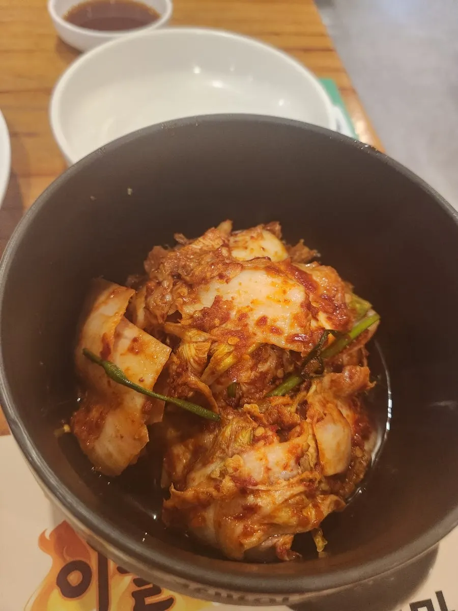 Preparing the kalguksu meal