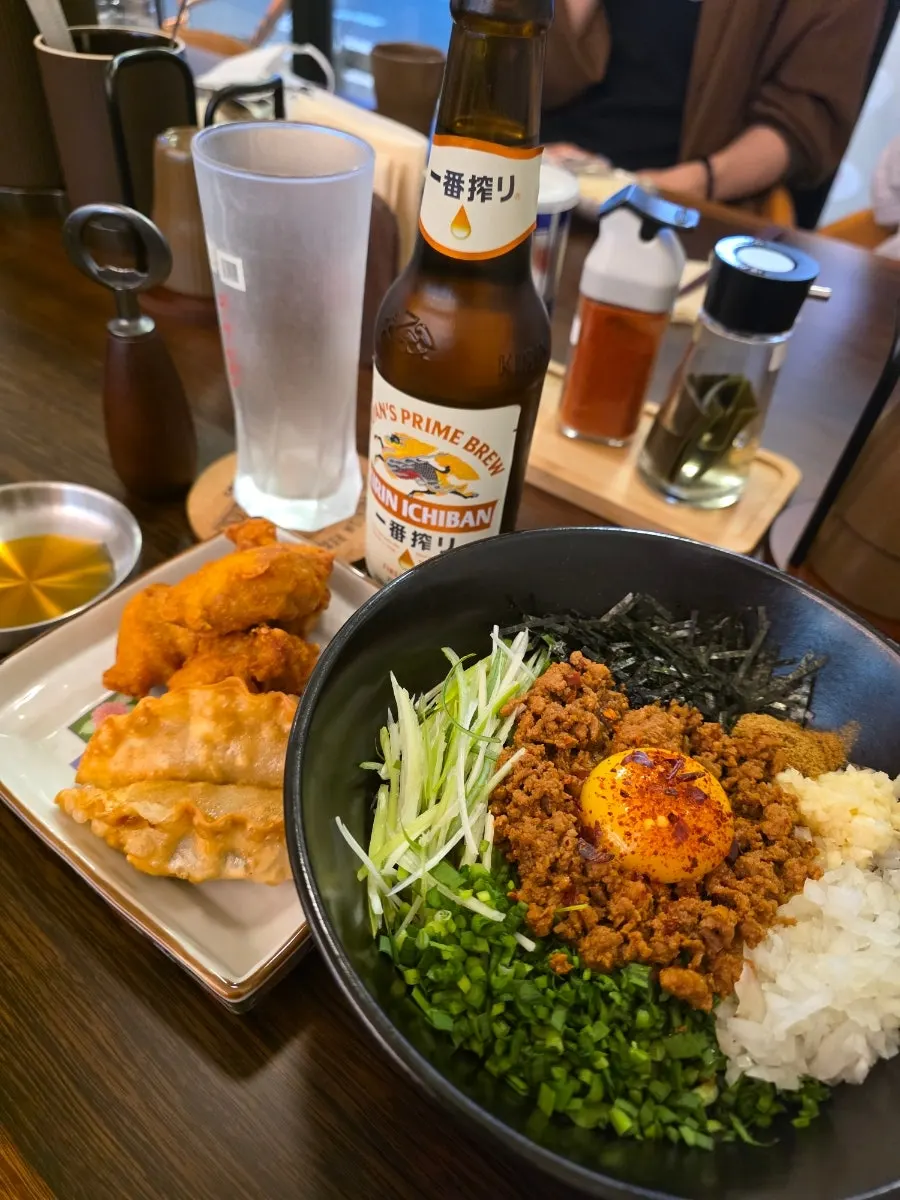 A full mazemen meal set for solo dining