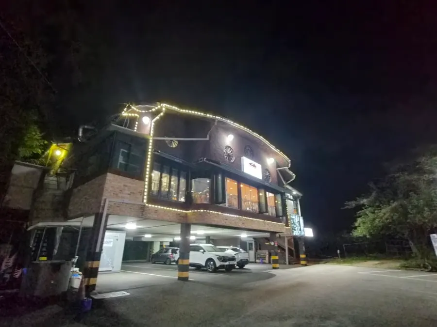 김명주뜰안채밥상 부천본점 건물 외관