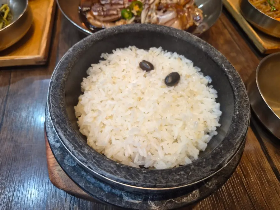 누룽지를 만들 수 있는 솥밥