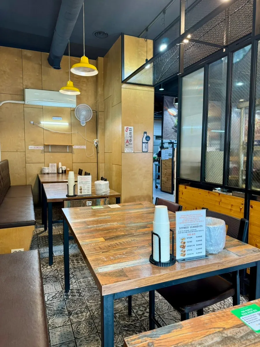 Spacious dining seats inside the Korean set-meal restaurant