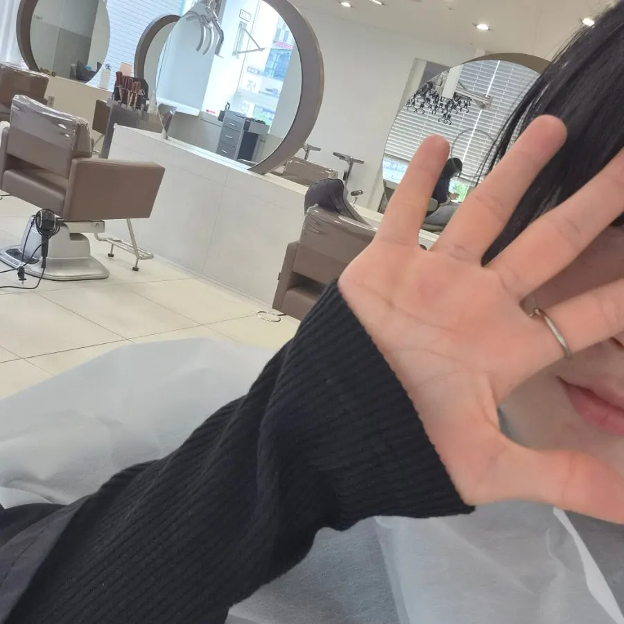 펌 상담을 앞두고 앉은 시술 의자