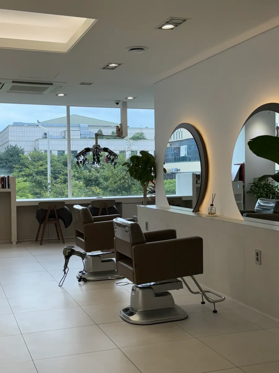 Entrance of Levia Hair Bucheon Branch