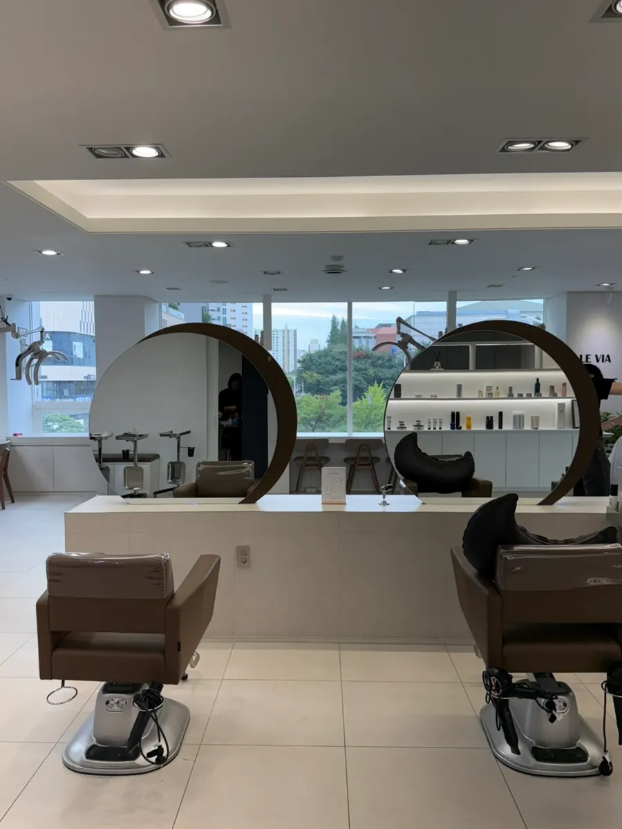 White-toned waiting area