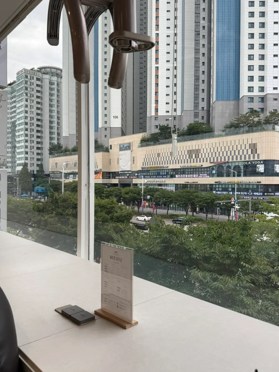 Interior view of Levia Hair Bucheon Branch